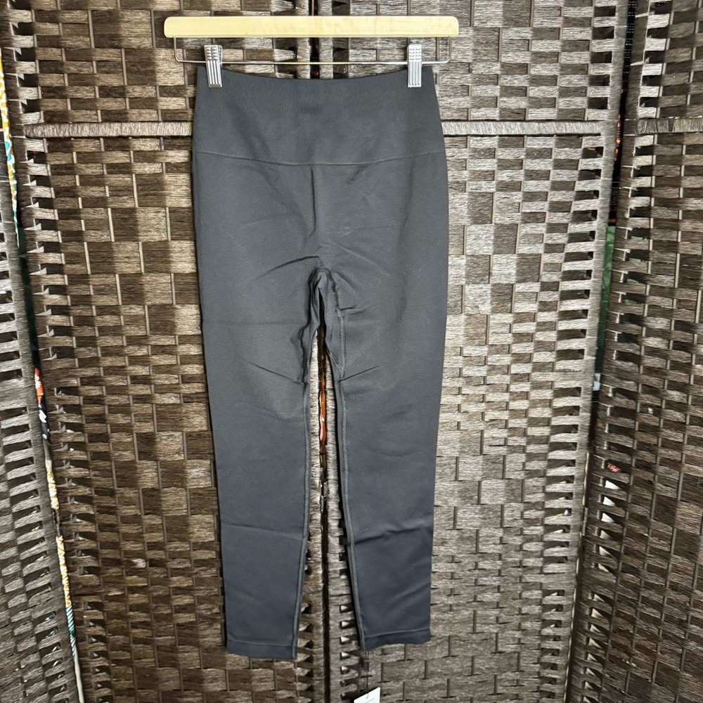 Aybl Power Seamless Leggings Size S In Black NWT